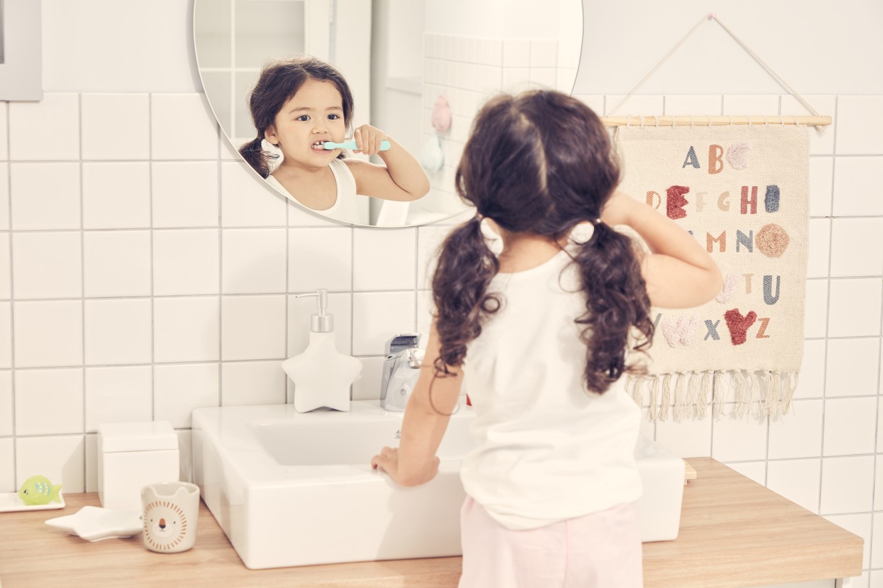 be_danh_rang_sai_cach